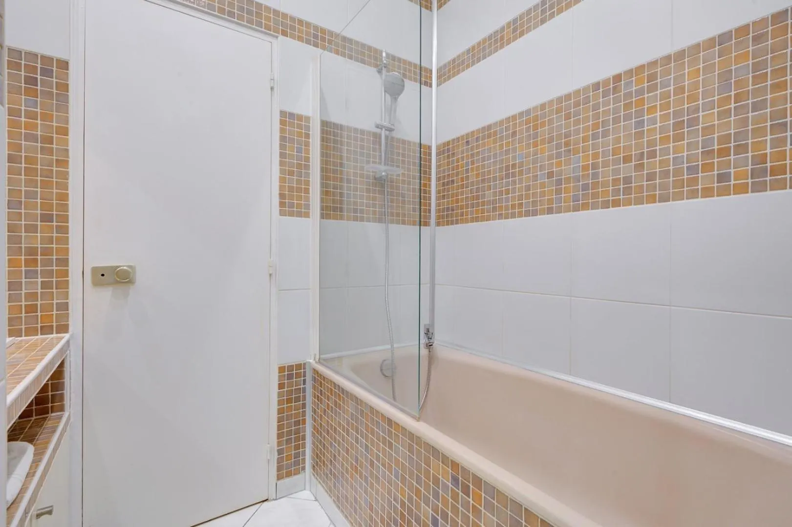 5013 Kleber Suite - Suite Near Arc De Triomphe Paris 0*,  França